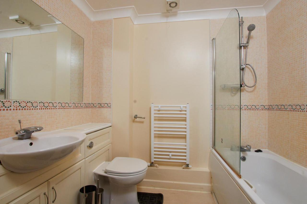 Exquisite Cambridge Abode - Sleeps 6 - Parking Apartment Exterior photo